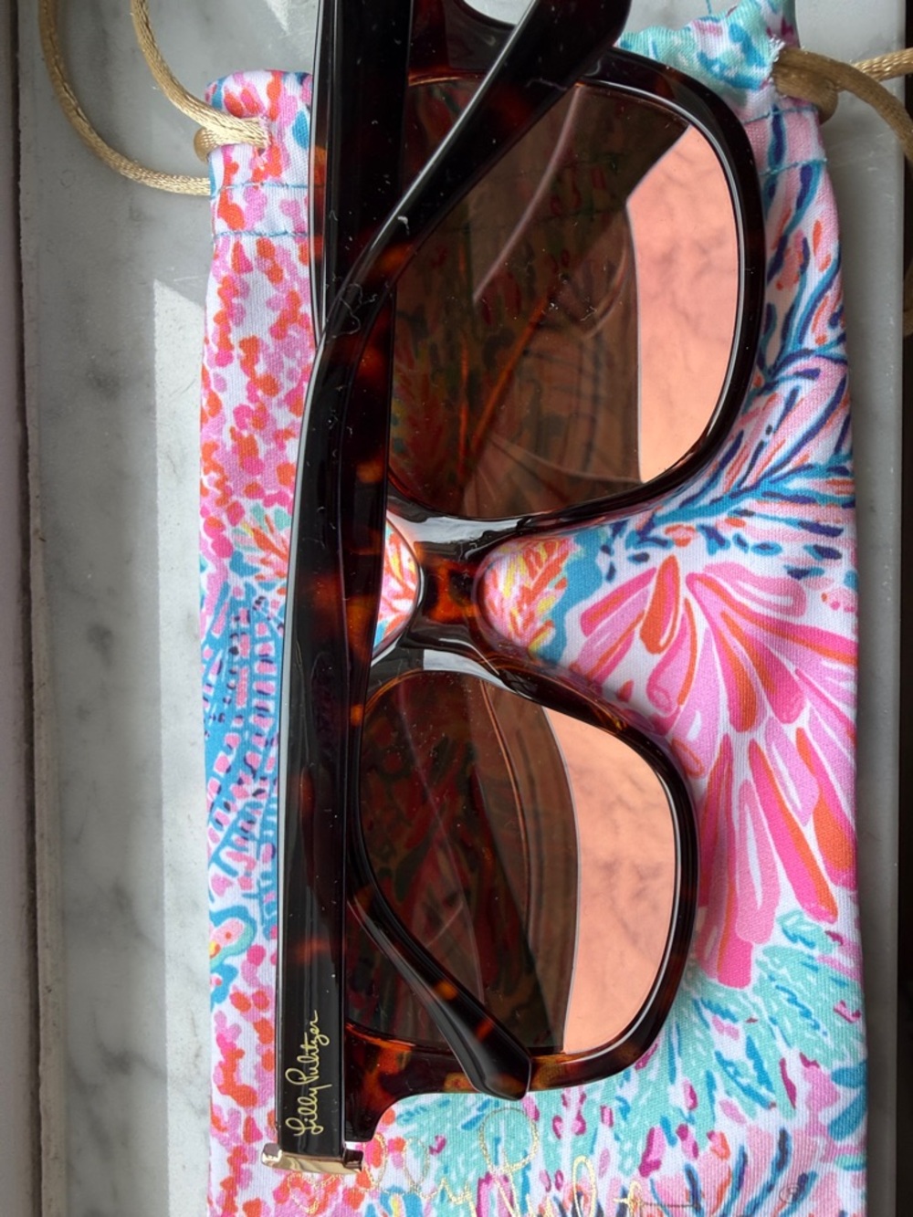 Lilly Pulitzer sunglasses - Picture 2 of 7